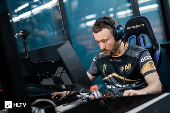 容错更高 容错更高